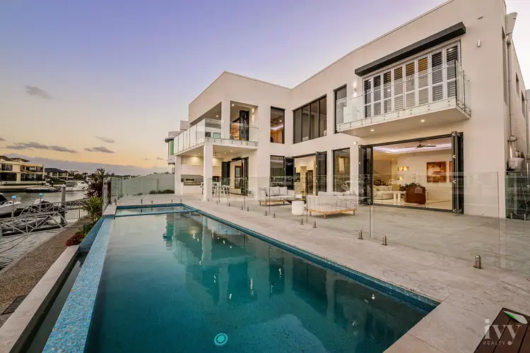 65 The Sovereign Mile