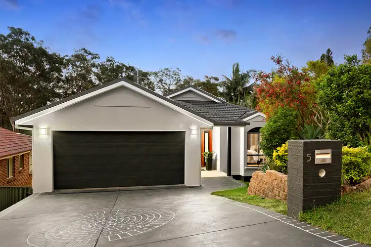 5 Majella Close, Eleebana NSW 2282