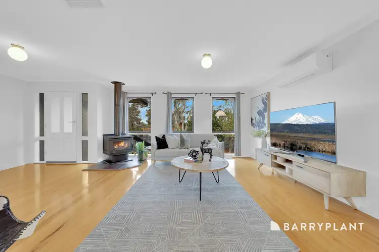 Second view of Homely house listing, 7 Statesman Crescent, Mill Park VIC 3082