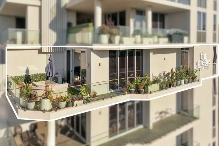 A402/86 Centenary Drive