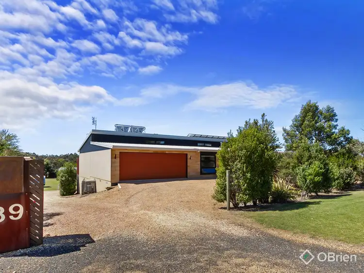 39 Corins Crescent, Newlands Arm VIC 3875