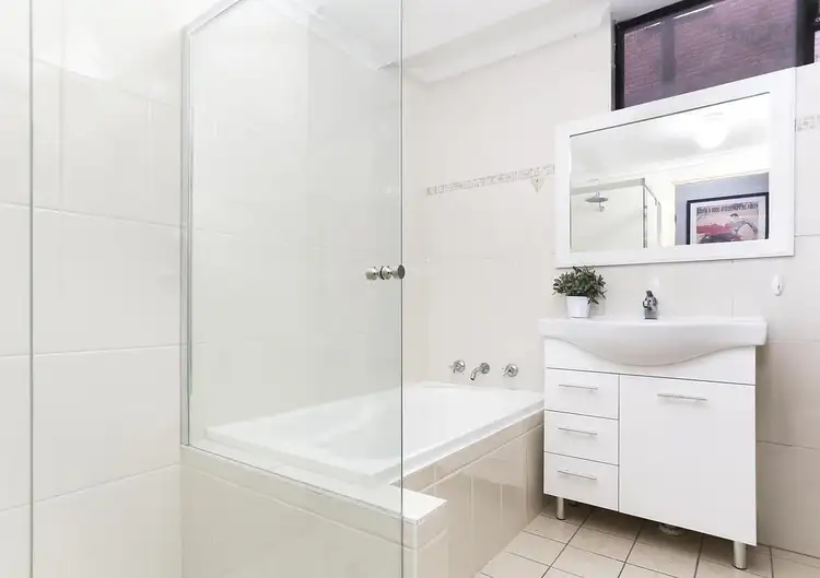 Fifth view of Homely apartment listing, 4/17-19 Alison Road, Kensington NSW 2033