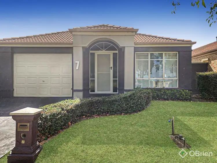 Second view of Homely house listing, 7 Wallingford Place, Narre Warren South VIC 3805