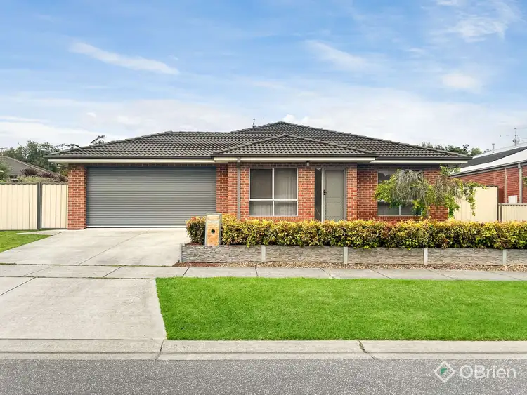 29 Valleyview Grove, Drouin VIC 3818