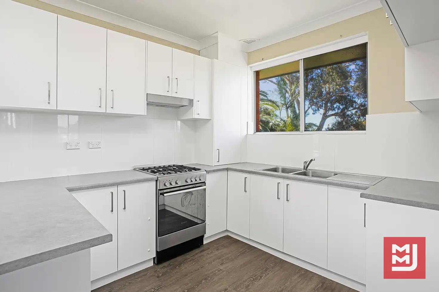 Main view of Homely unit listing, 8/19 Daisy Street, Fairy Meadow NSW 2519