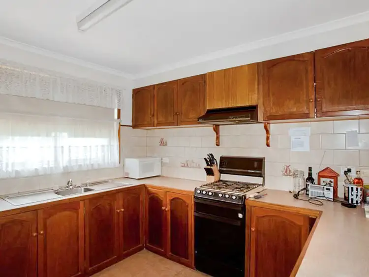 Second view of Homely unit listing, 2/19 Odea Crescent, Kangaroo Flat VIC 3555