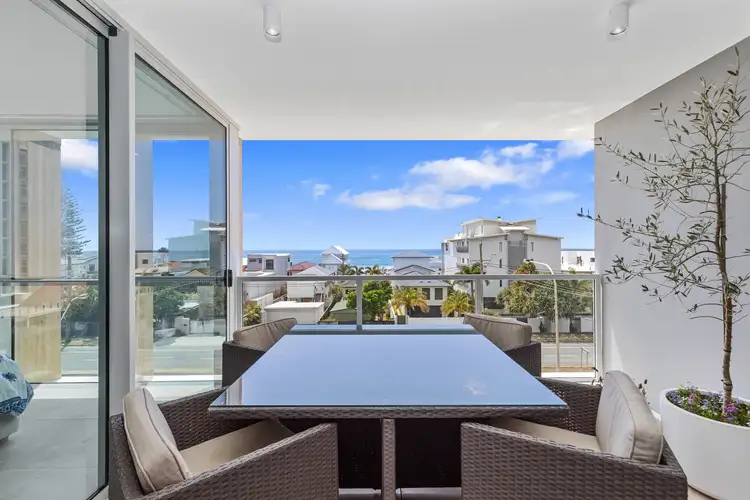 303/1 Tenth Avenue, Palm Beach QLD 4221