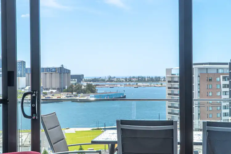 806/12 Bellevue Street, Newcastle West NSW 2302