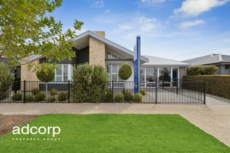 8 The Avenue, Roseworthy SA 5371