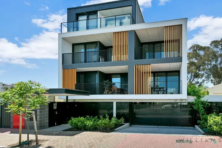 10/2A Richman Avenue