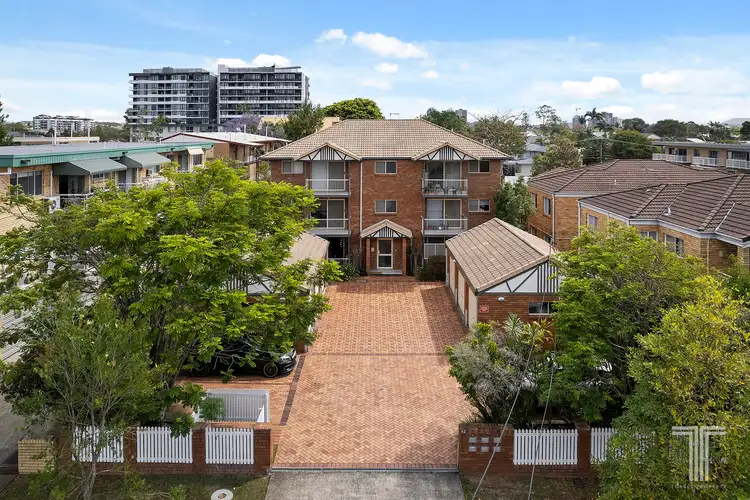 1/82 French Street, Coorparoo QLD 4151