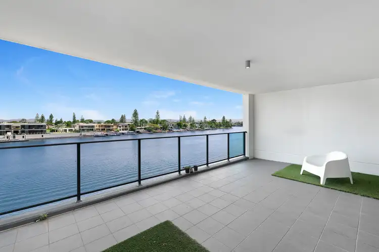 313/30-32 Paradise Island