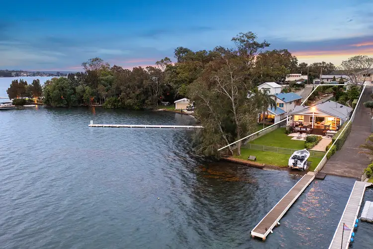 Main view of Homely house listing, 62 Gordon Avenue, Summerland Point NSW 2259