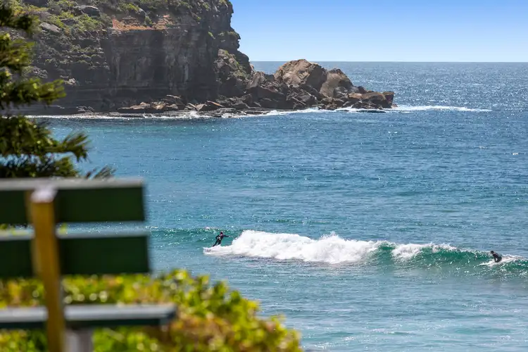 Second view of Homely unit listing, 10/5 Avalon Parade, Avalon Beach NSW 2107