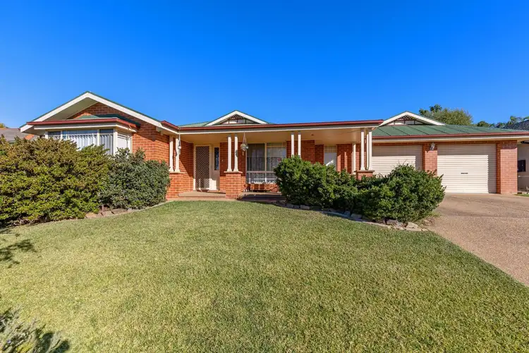 3 Nathan Place, Kooringal NSW 2650