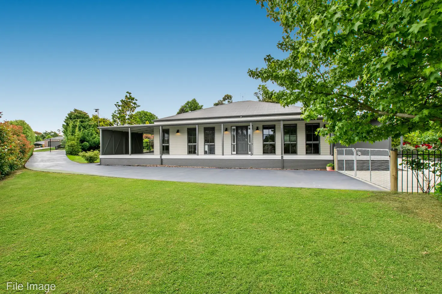 Main view of Homely house listing, 8 Web Court, Warragul VIC 3820