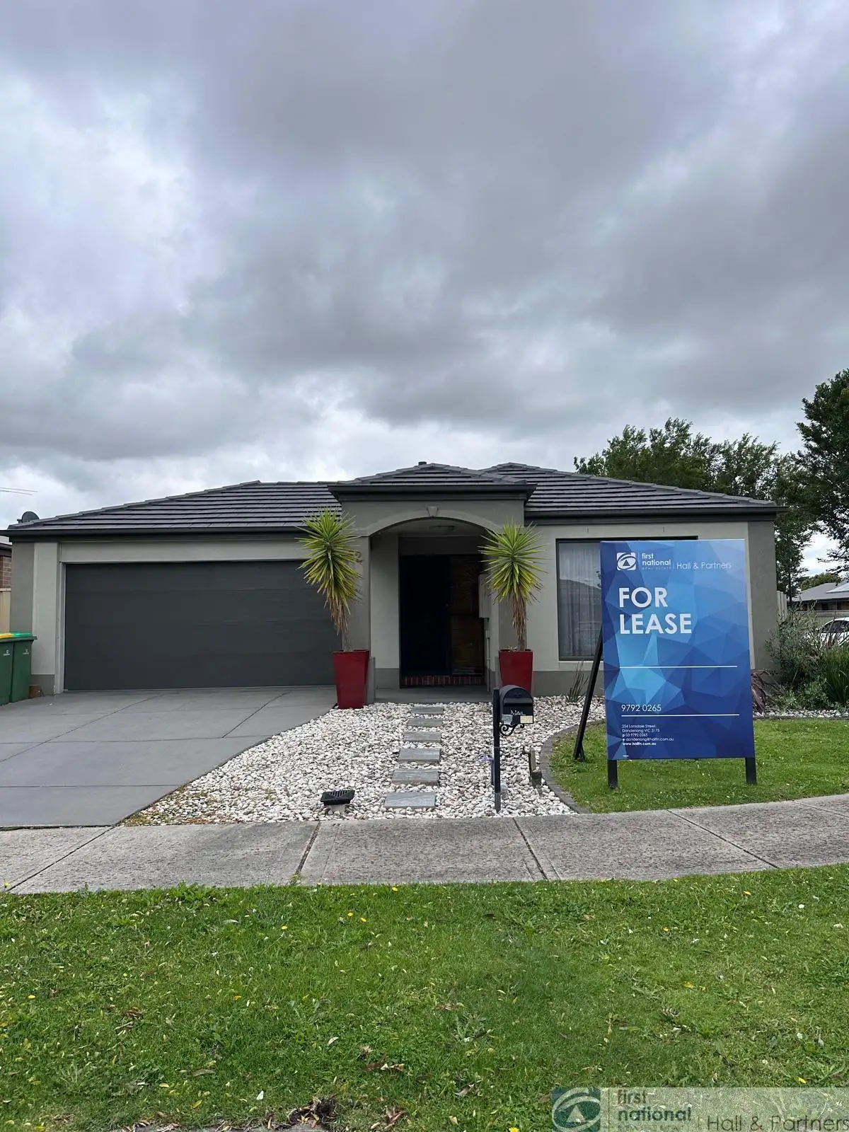Main view of Homely house listing, 52 Edenbrook Circuit, Pakenham VIC 3810