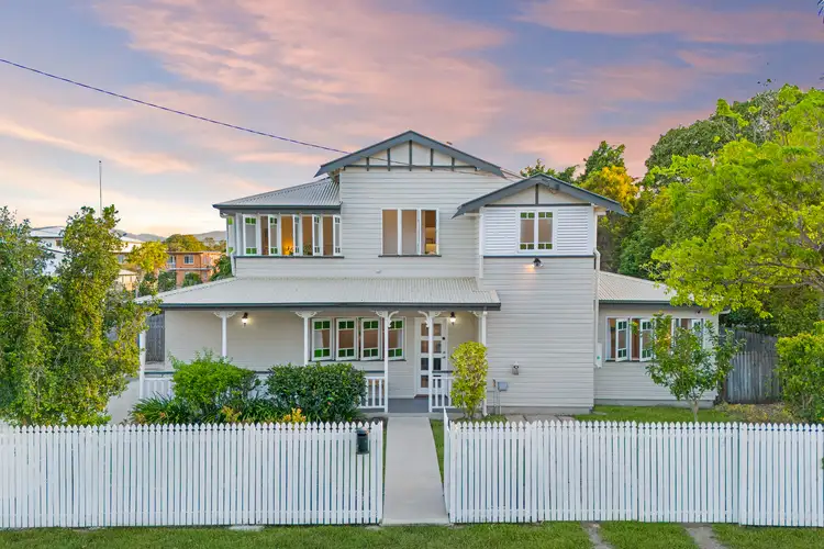 11 Fraire Street, Hermit Park QLD 4812