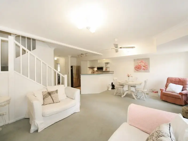 Main view of Homely townhouse listing, 9/11-21 Lakeshore Avenue, Buderim QLD 4556
