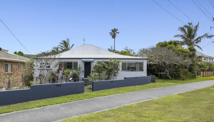 15 Tweed Coast Road, Hastings Point NSW 2489
