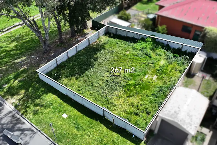 2 Jones Avenue, Mount Clear VIC 3350