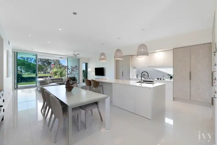 7507 Springfield Drive, Hope Island QLD 4212