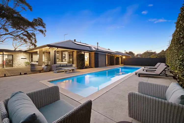 5 Ti Tree Avenue, Blairgowrie VIC 3942