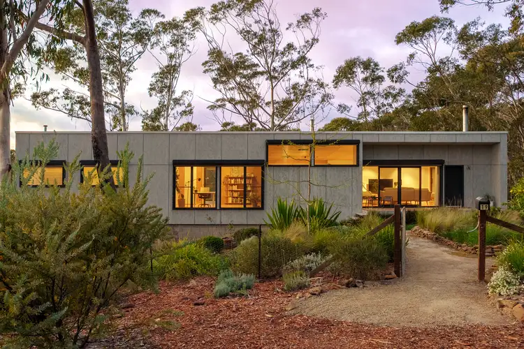 19 Chatsworth Road, Mount Victoria NSW 2786