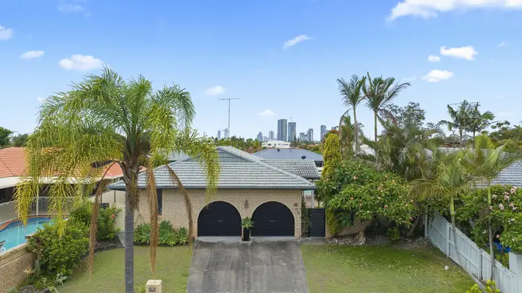 30 Firmin Court, Mermaid Waters QLD 4218