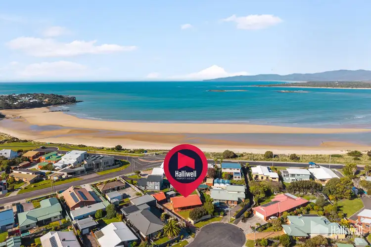 10 Seabreeze Avenue, Shearwater TAS 7307