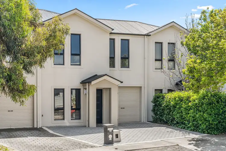 2A Raggatt Crescent, Mitchell Park SA 5043