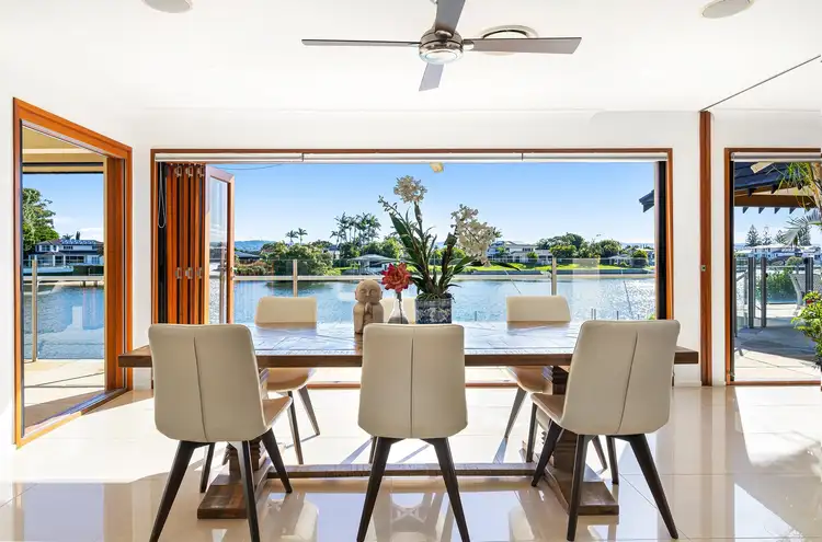 14 Kerry Court, Bundall QLD 4217