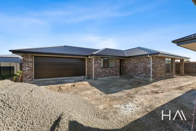 1, 2 & 3/14 East Street, Carrick TAS 7291