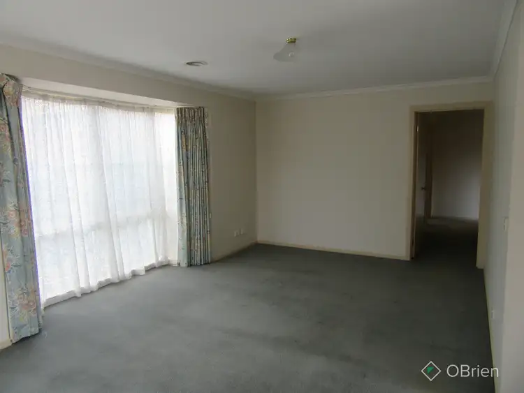 Fifth view of Homely unit listing, 4/9-11 Athol Court, Langwarrin VIC 3910