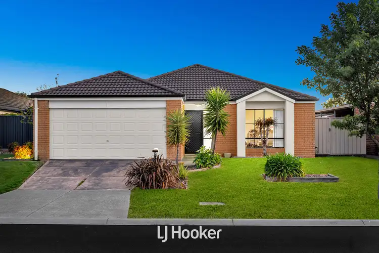 13 Chisholm Crescent, Narre Warren South VIC 3805