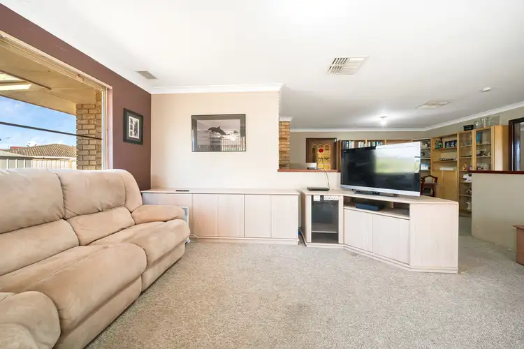Seventh view of Homely house listing, 2 Durack Crescent, Gosnells WA 6110
