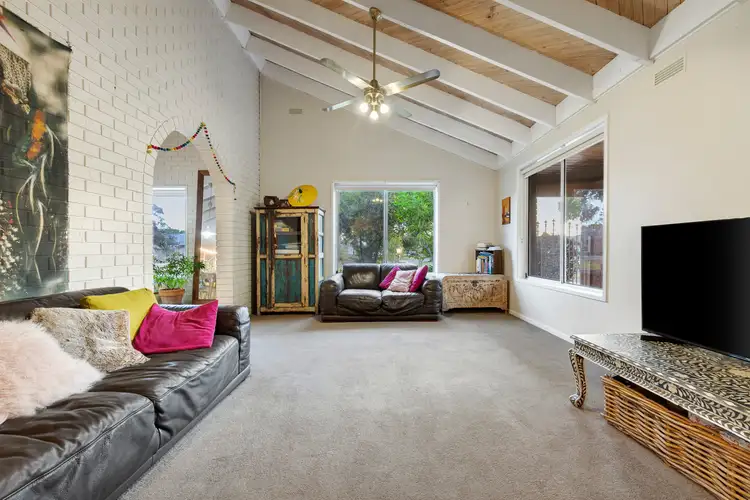 Second view of Homely house listing, 10 Wallaroo Square, Werribee VIC 3030