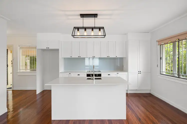 Second view of Homely house listing, 101 Wemvern Street, Upper Mount Gravatt QLD 4122