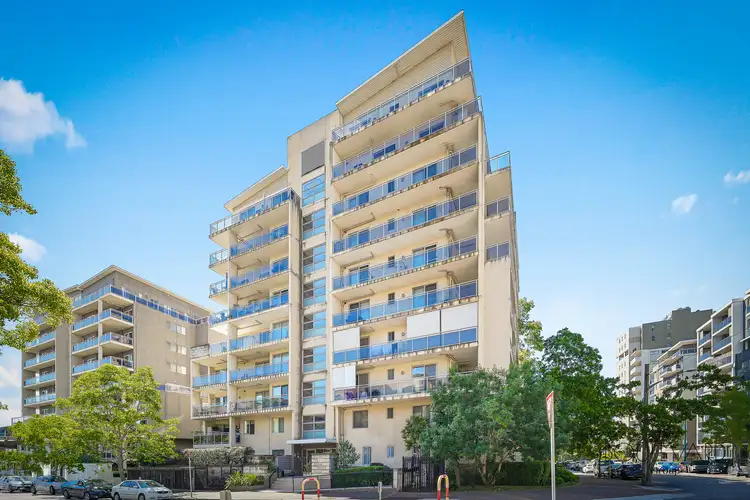 10/49 Lachlan Street