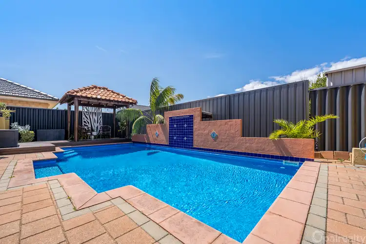 16 Porto Santo Green, Secret Harbour WA 6173