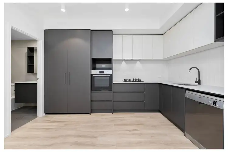 2805/6 Penaluna Place, Adelaide SA 5000