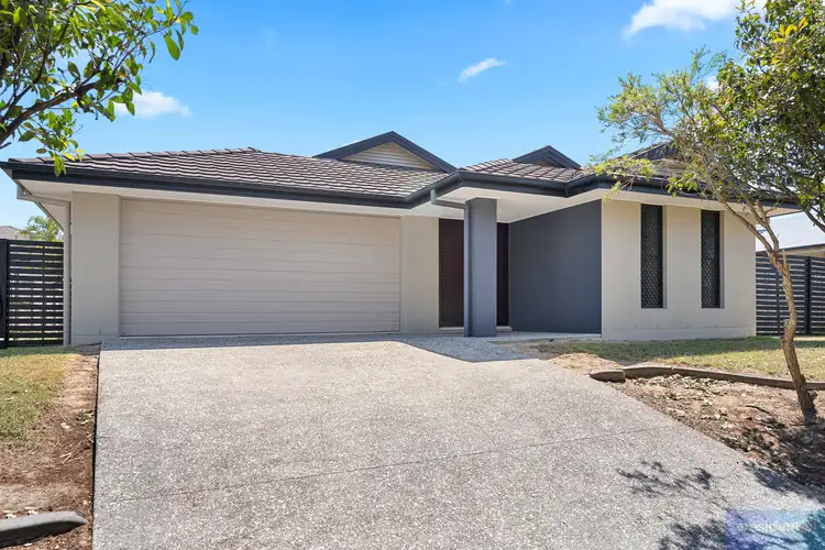 6 Stoneleigh Way, Holmview QLD 4207