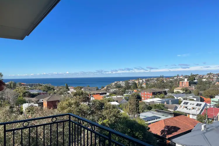 6/11 Belgrave Street