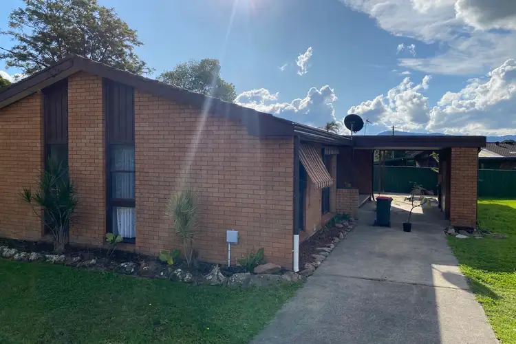 8 Ellis Place, Nowra NSW 2541