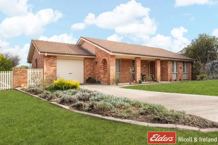15 Crawford Crescent