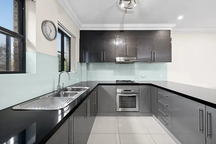 9/182-184 Greenacre Road, Bankstown NSW 2200