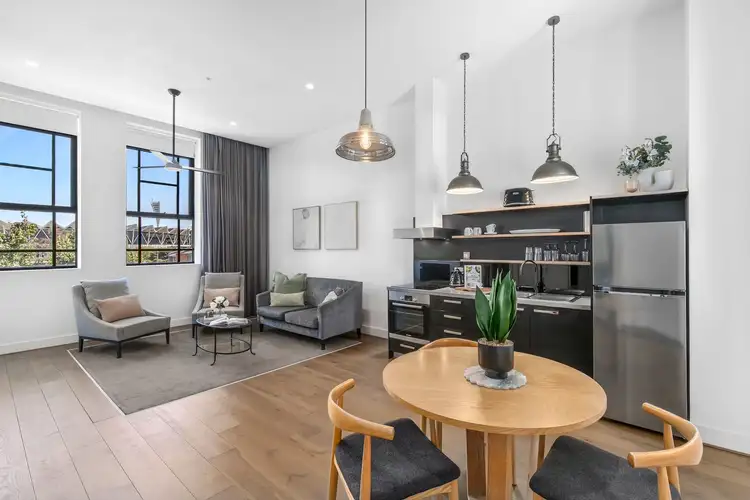 9/312-320 Moorabool Street