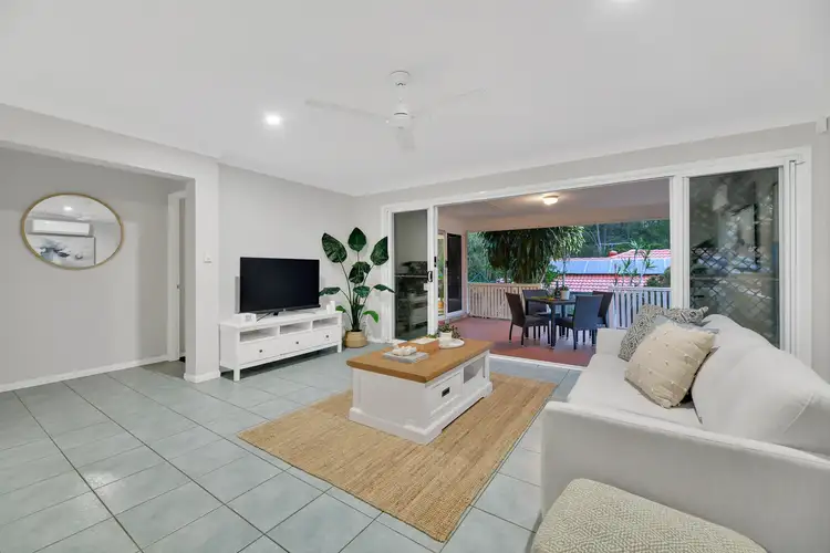 2 Diamondy Close, Forest Lake QLD 4078