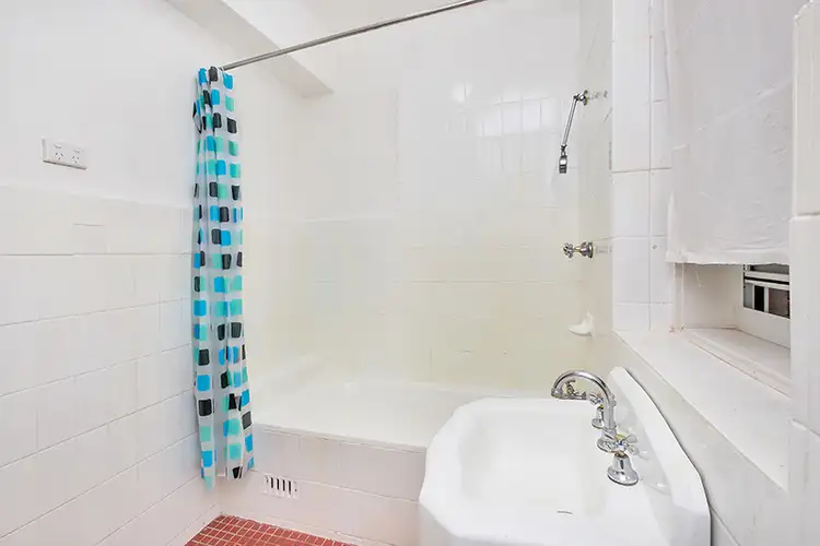 Fifth view of Homely apartment listing, 4/3 Ward Avenue, Potts Point NSW 2011