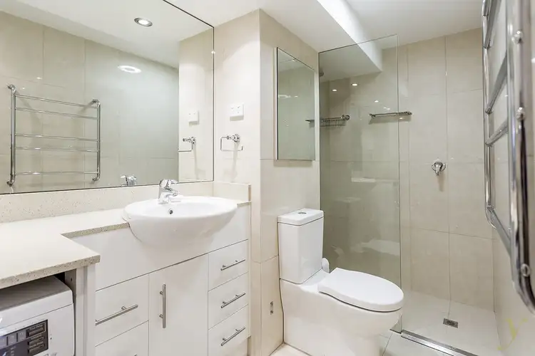 Fifth view of Homely apartment listing, 37 King Street, Sydney NSW 2000